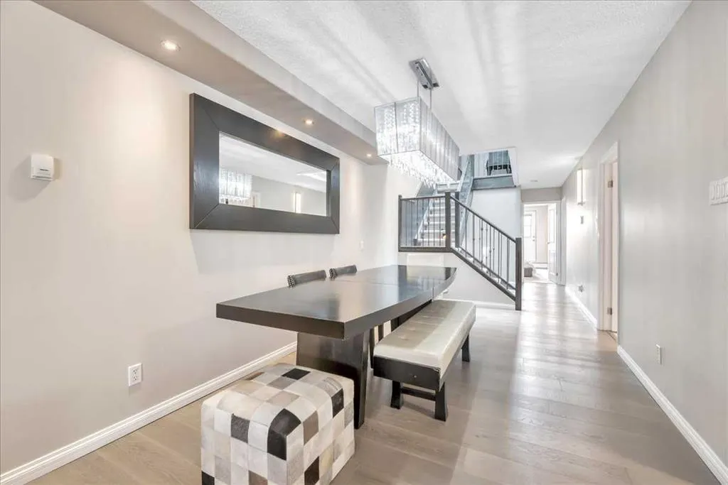1505 8 Avenue NW, #405