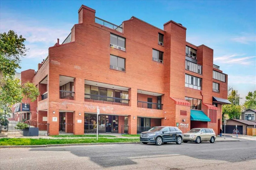 1505 8 Avenue NW, #405