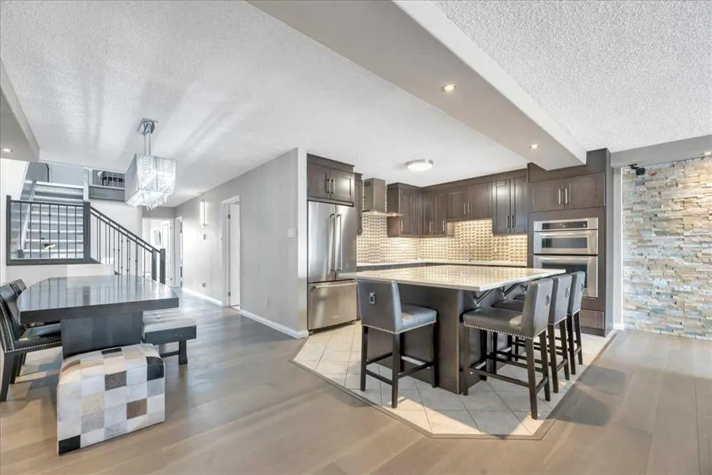 1505 8 Avenue NW, #405
