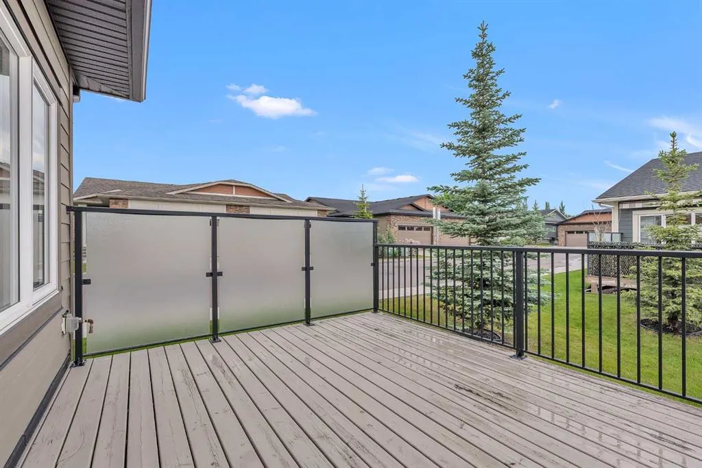 100 Sierra Morena Manor SW