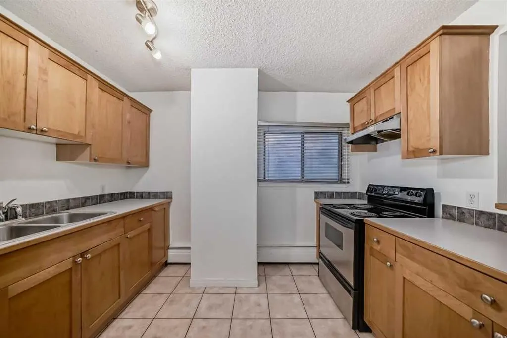 1334 12 Avenue SW, #201
