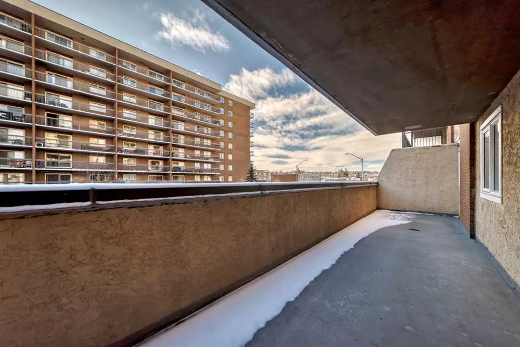 1334 12 Avenue SW, #201