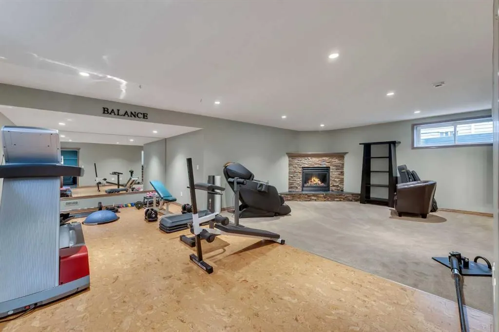 168 Sunset Close