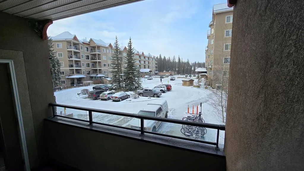 20 Discovery Ridge Close SW, #240