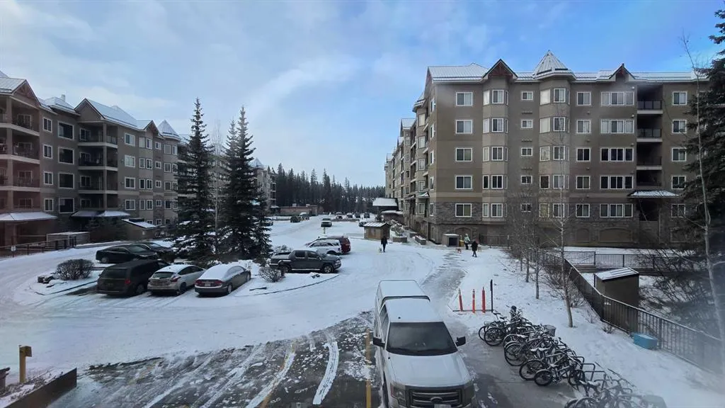 20 Discovery Ridge Close SW, #240