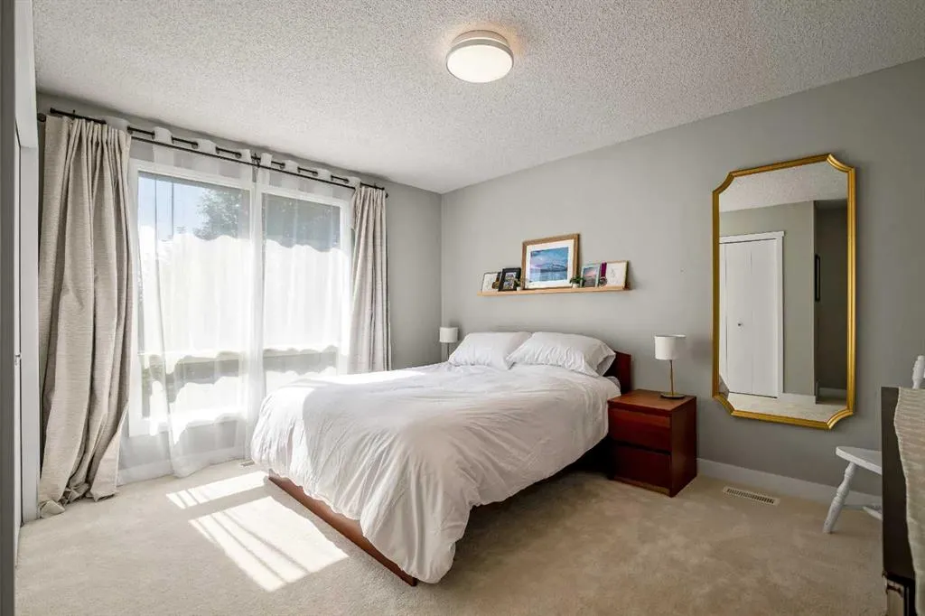 19 Hawkfield Way NW
