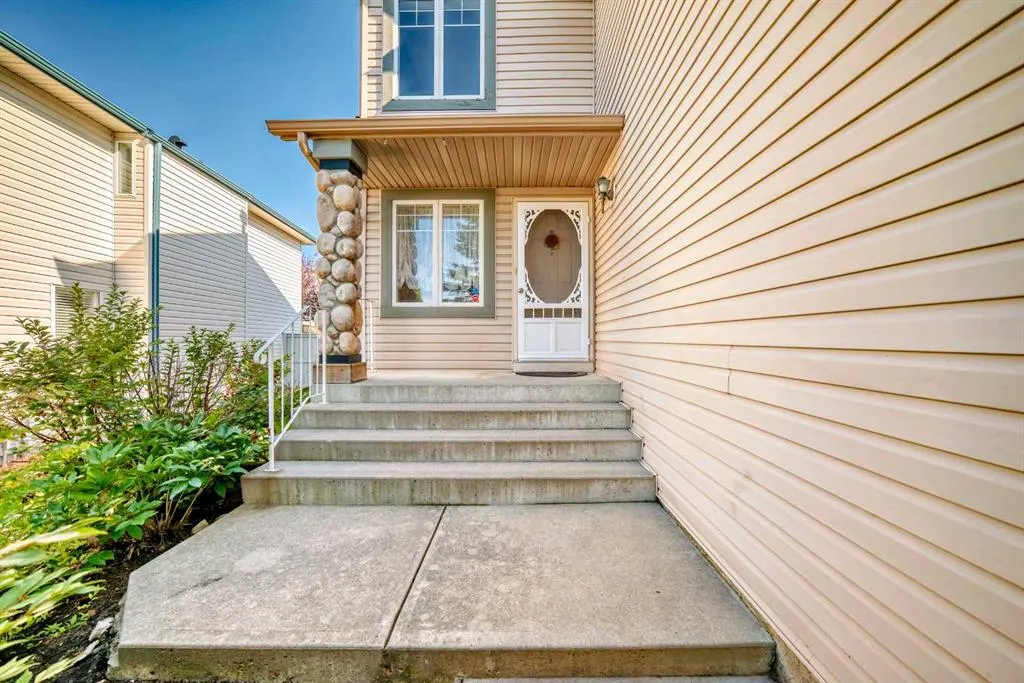 880 Somerset Drive SW