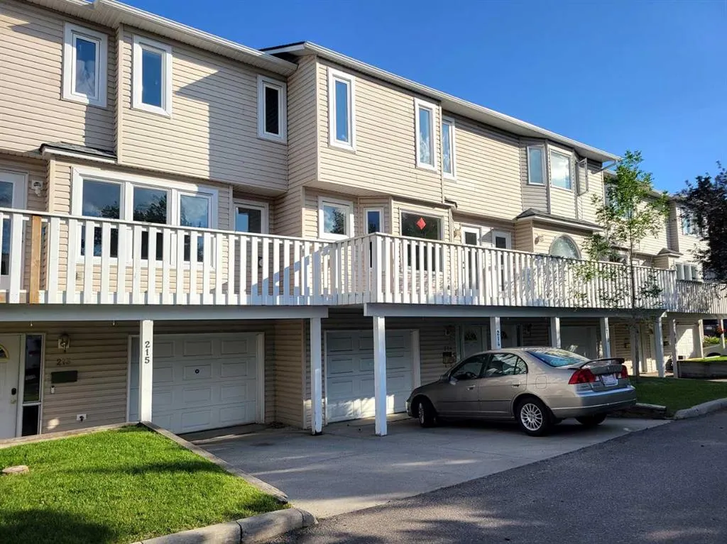 215 Killarney Glen Court SW