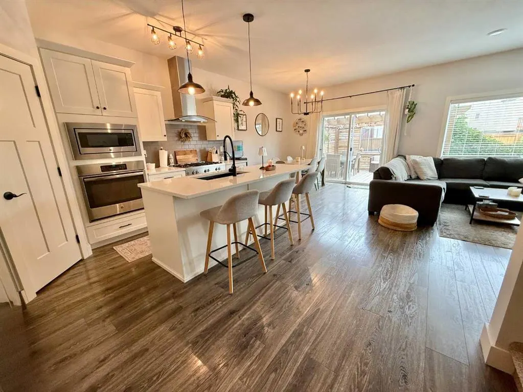 831 Miners Boulevard W