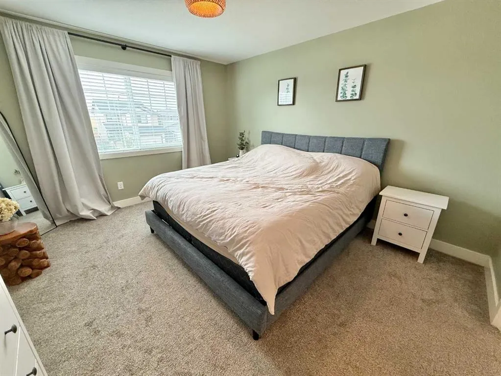 831 Miners Boulevard W