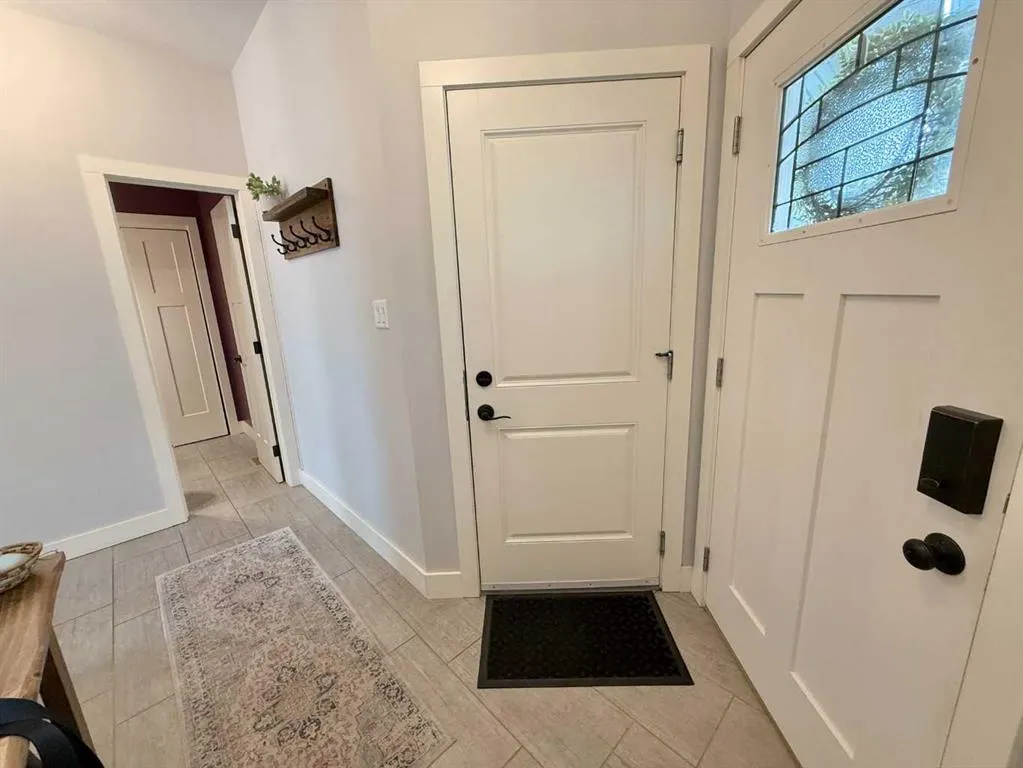 831 Miners Boulevard W