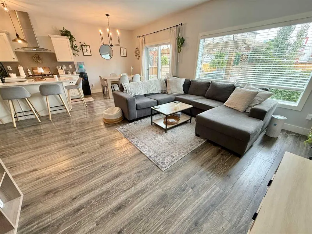 831 Miners Boulevard W