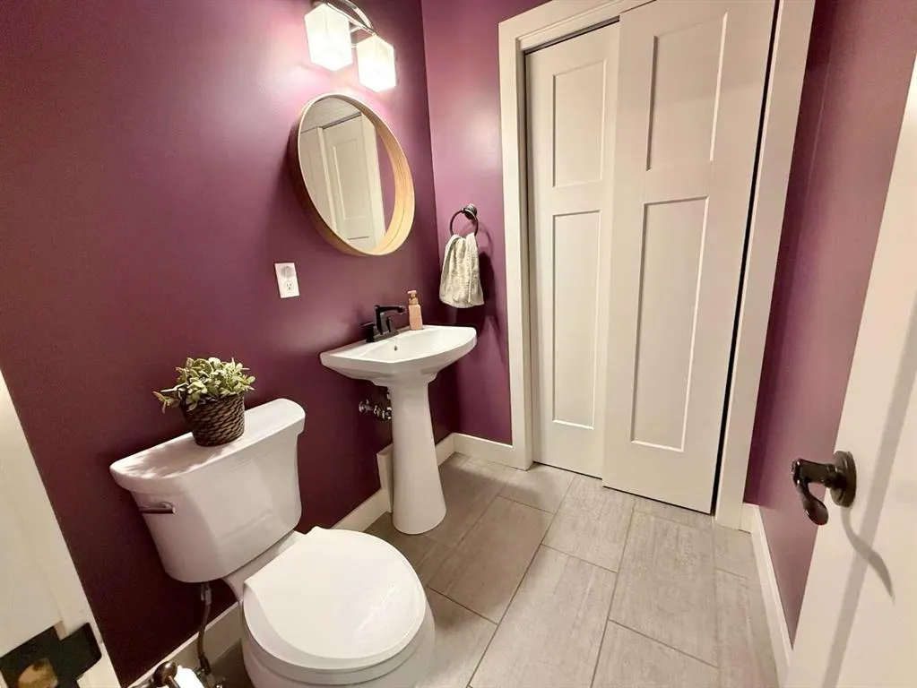 831 Miners Boulevard W