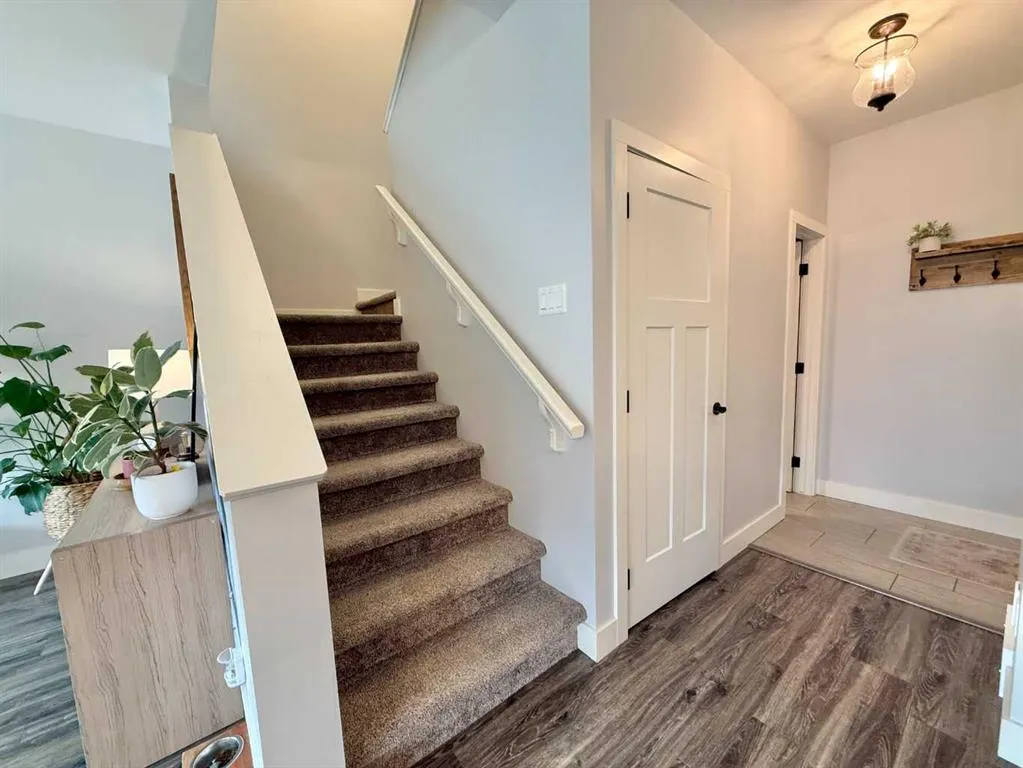 831 Miners Boulevard W