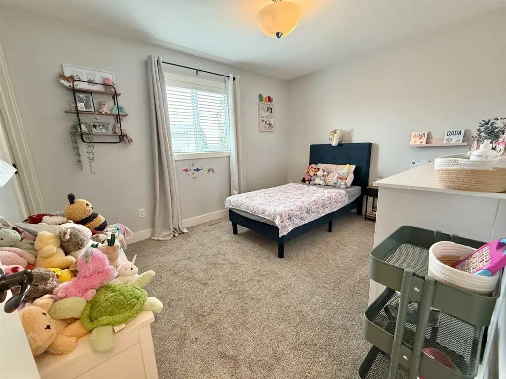 831 Miners Boulevard W