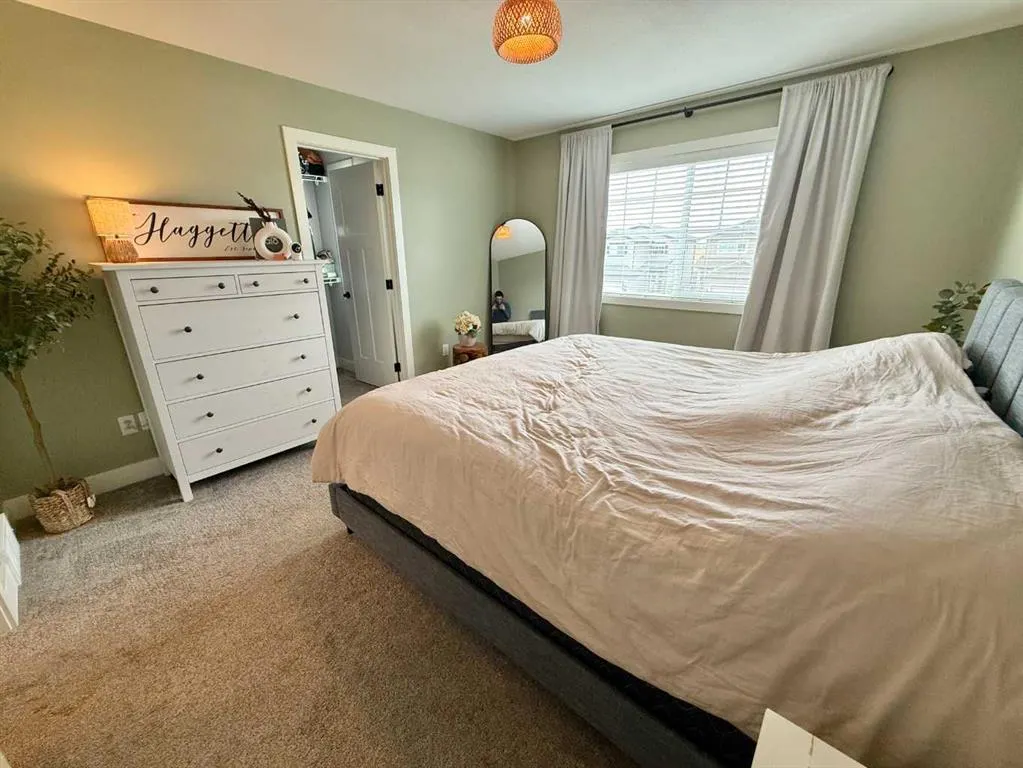 831 Miners Boulevard W