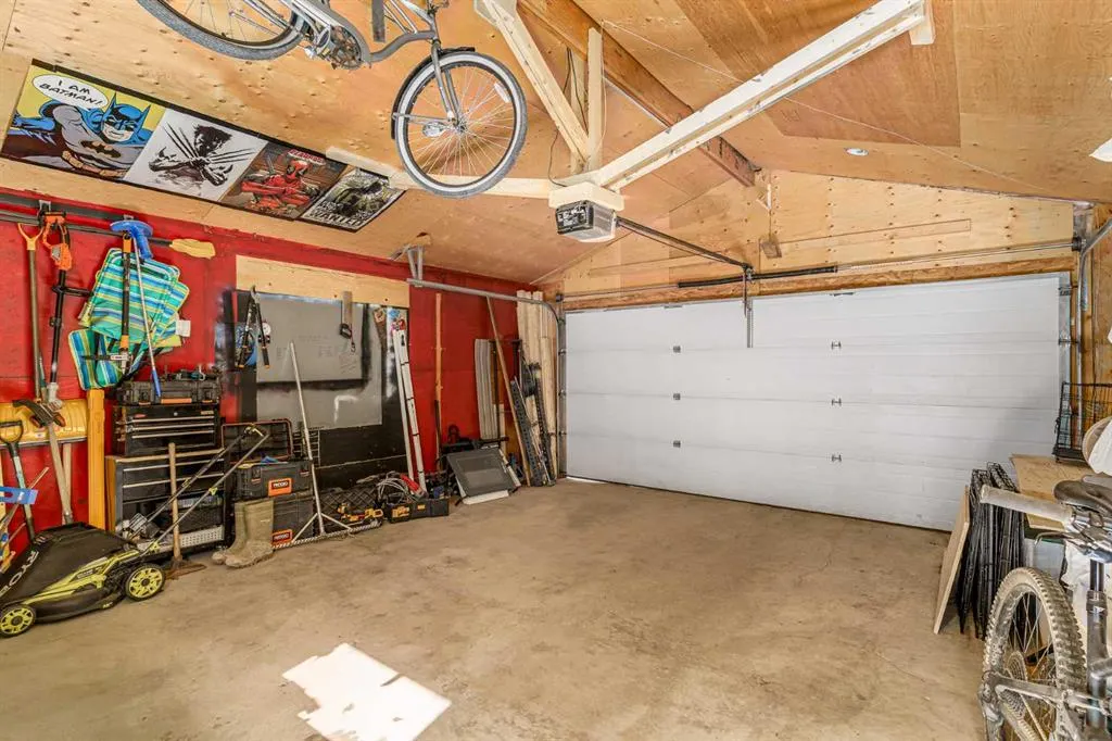255 Silverado Range Close SW