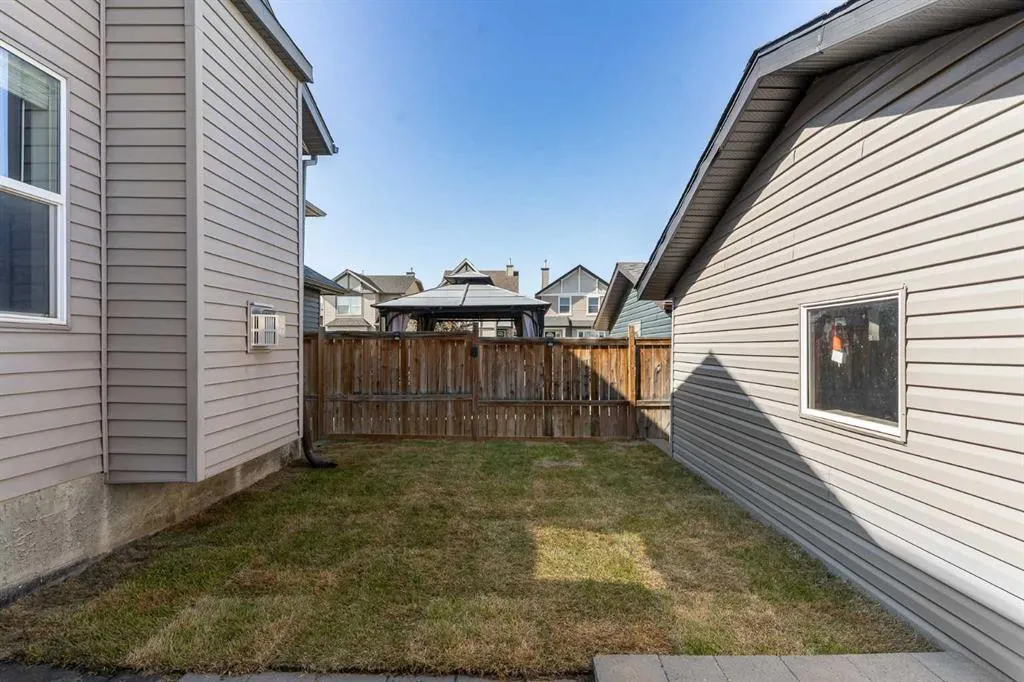 255 Silverado Range Close SW
