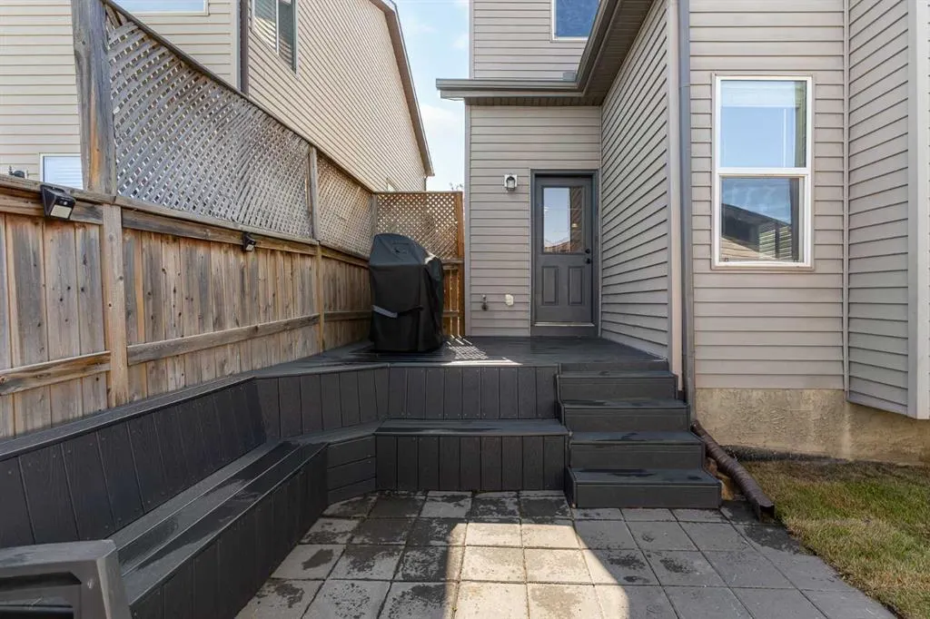 255 Silverado Range Close SW