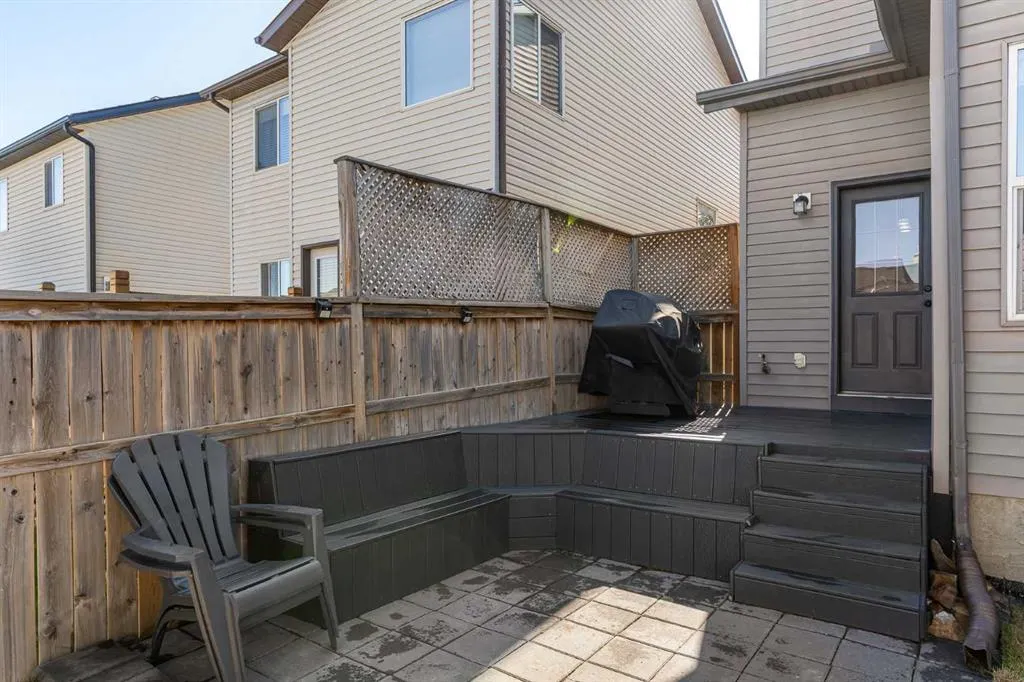 255 Silverado Range Close SW
