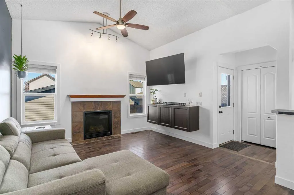 255 Silverado Range Close SW