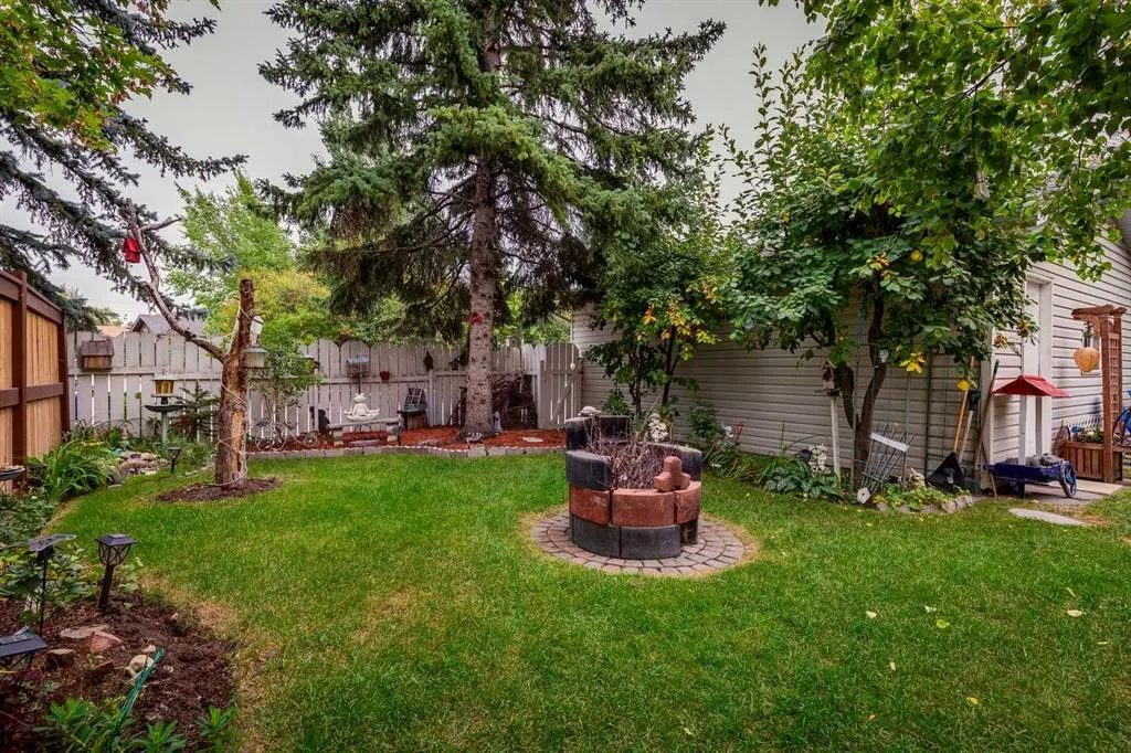 888 Riverbend Drive SE