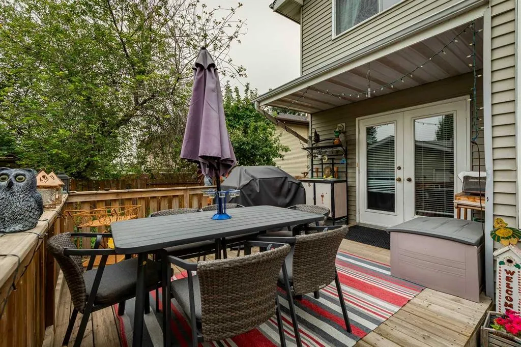 888 Riverbend Drive SE