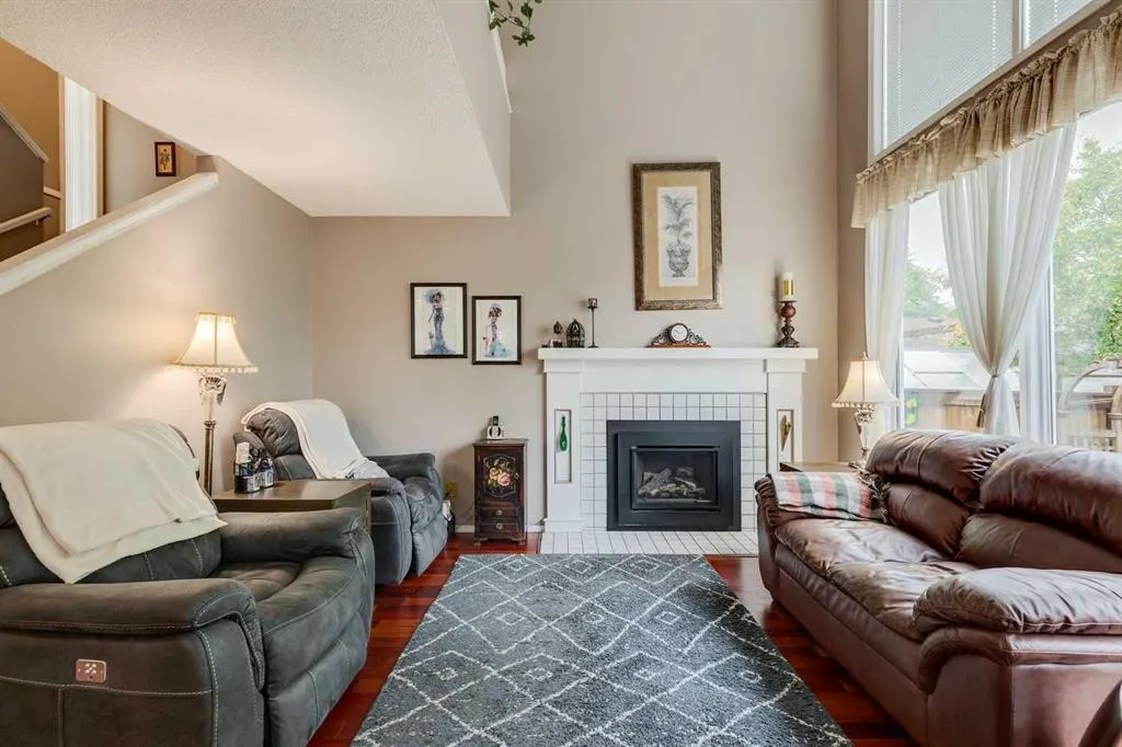 888 Riverbend Drive SE