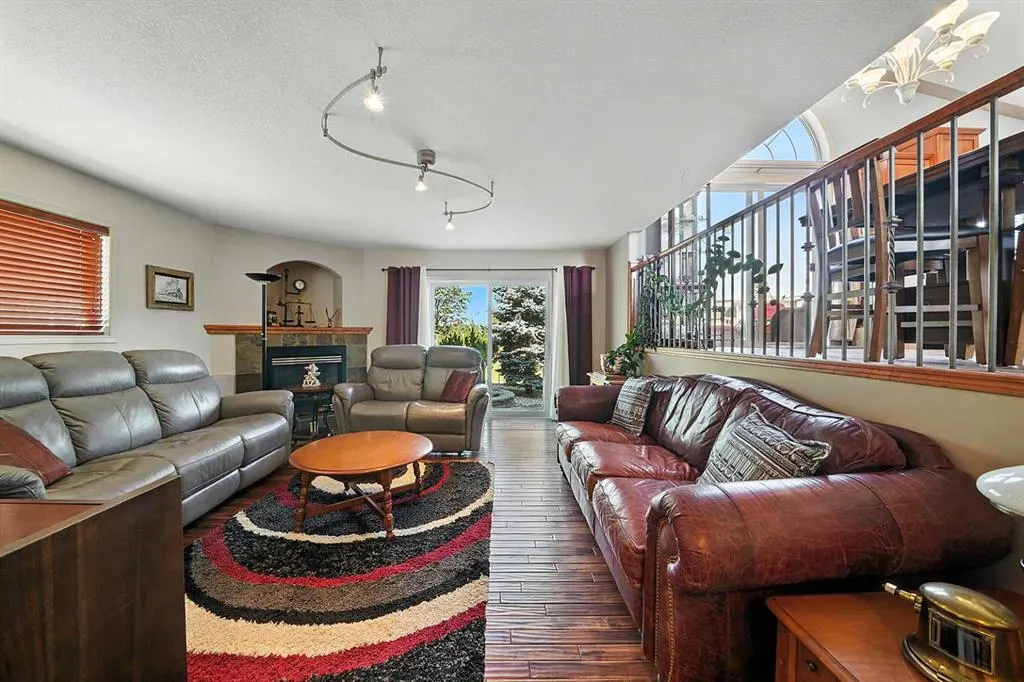 300 Lampard Crescent