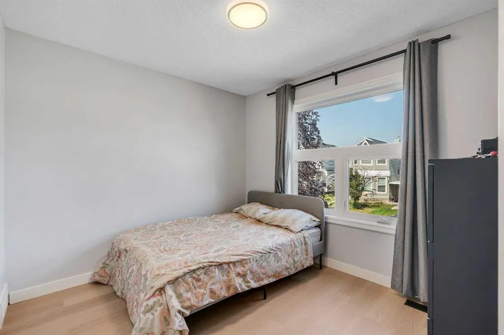 151 Tarington Green NE