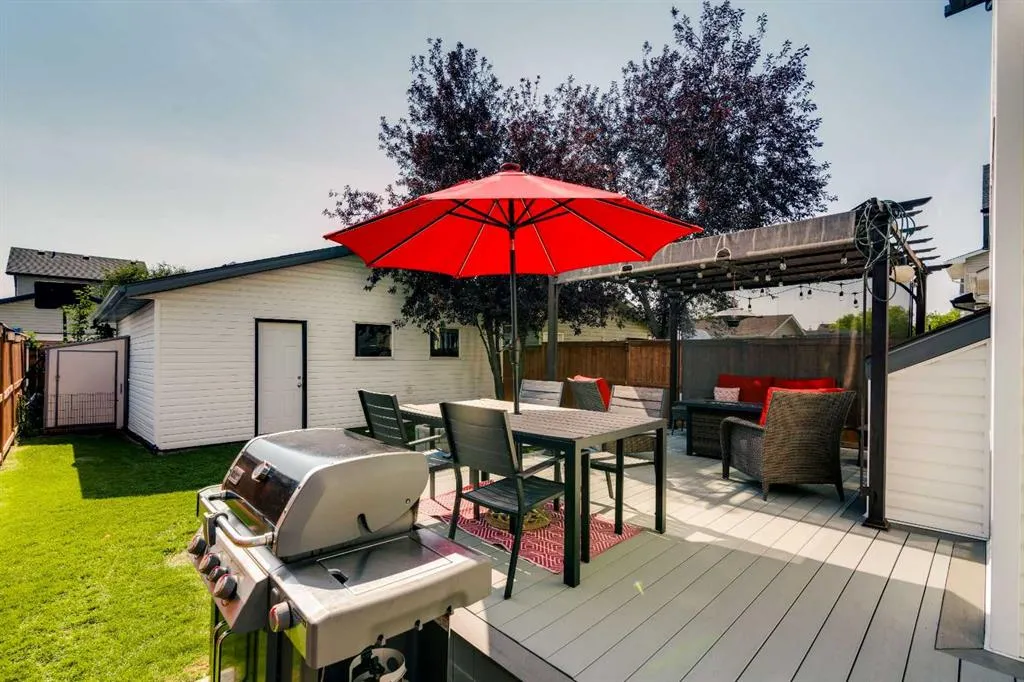 151 Tarington Green NE