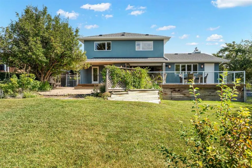 5444 Varsity Drive NW