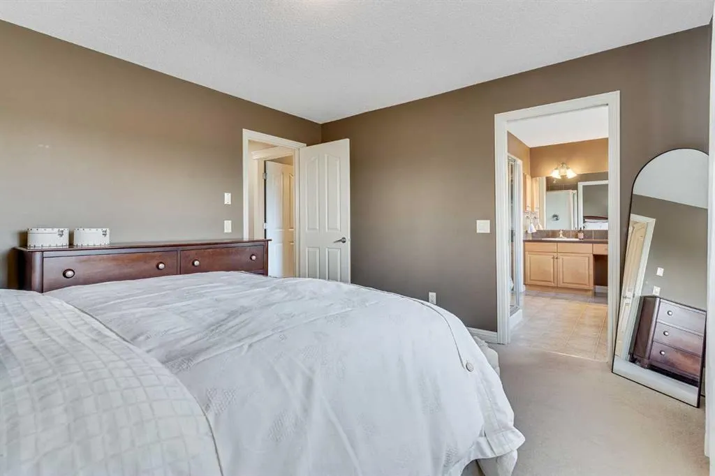 120 Covehaven Terrace NE