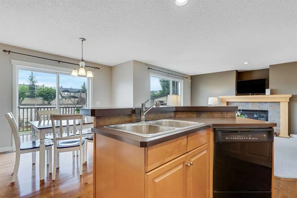 120 Covehaven Terrace NE