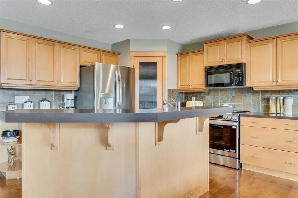 120 Covehaven Terrace NE