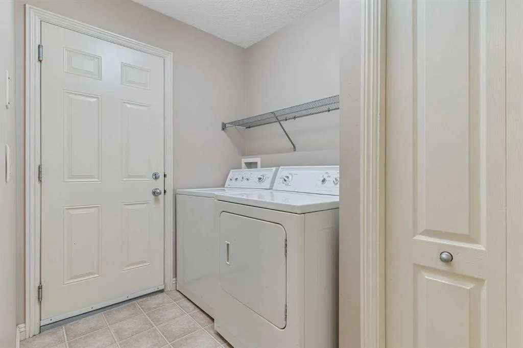 120 Covehaven Terrace NE
