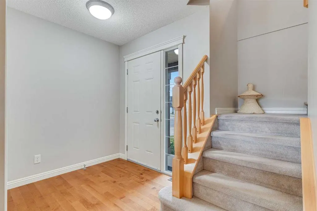 120 Covehaven Terrace NE