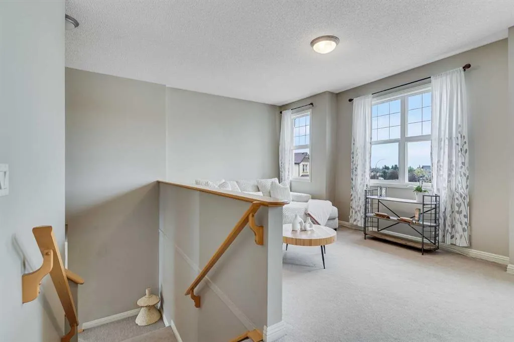120 Covehaven Terrace NE
