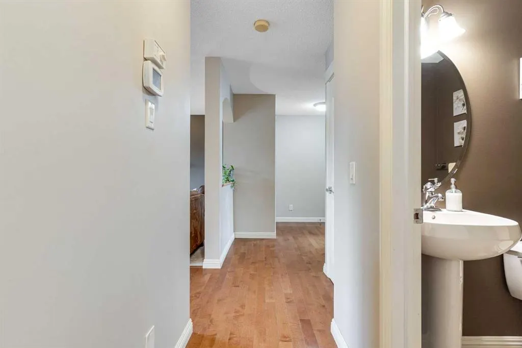 120 Covehaven Terrace NE