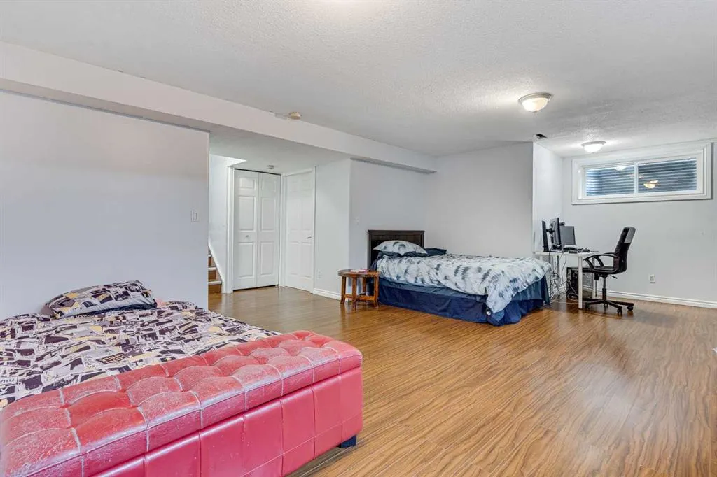120 Covehaven Terrace NE