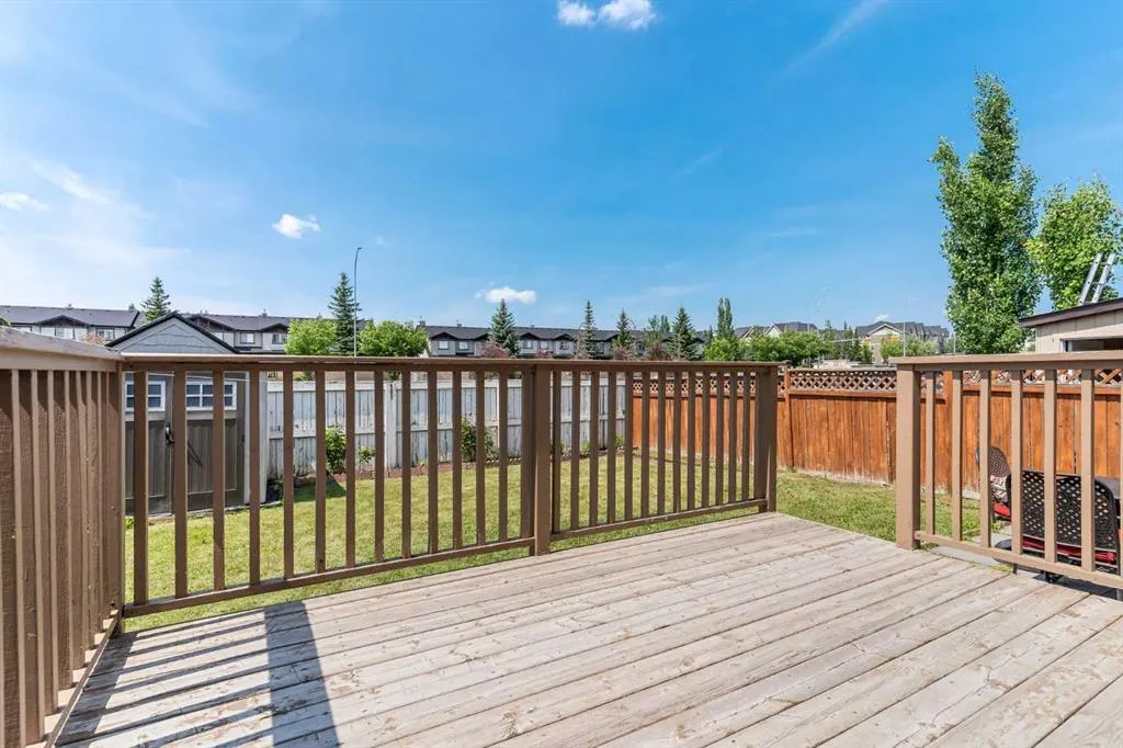 120 Covehaven Terrace NE
