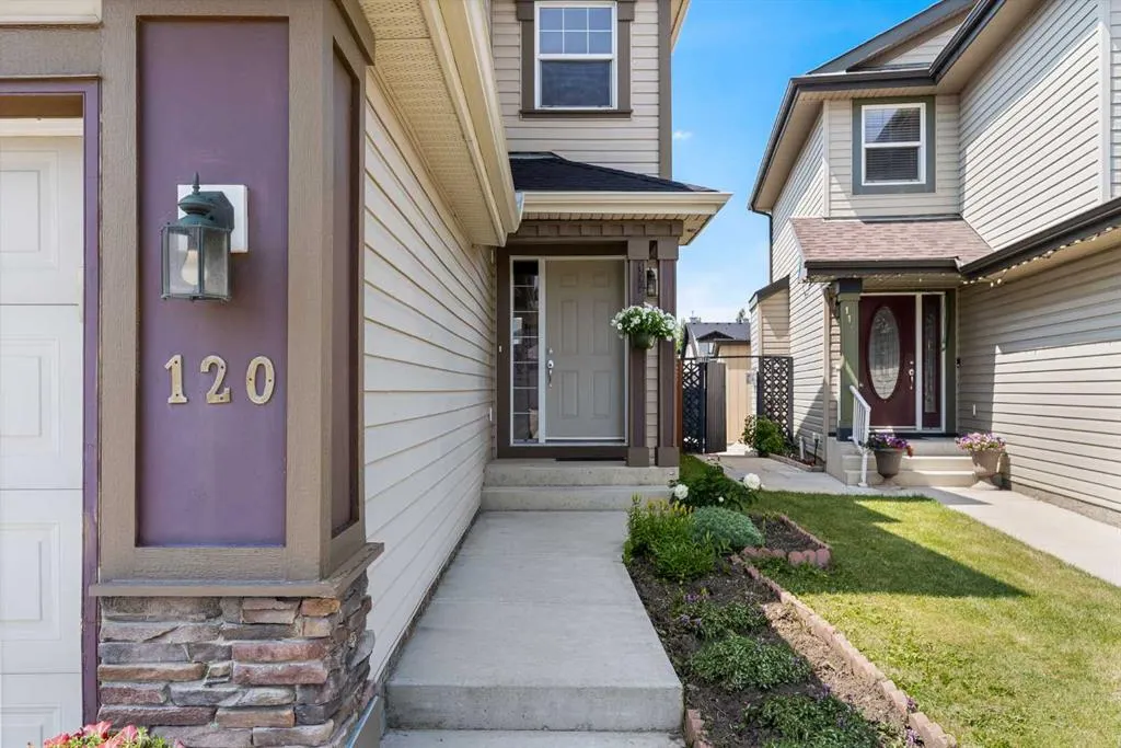 120 Covehaven Terrace NE