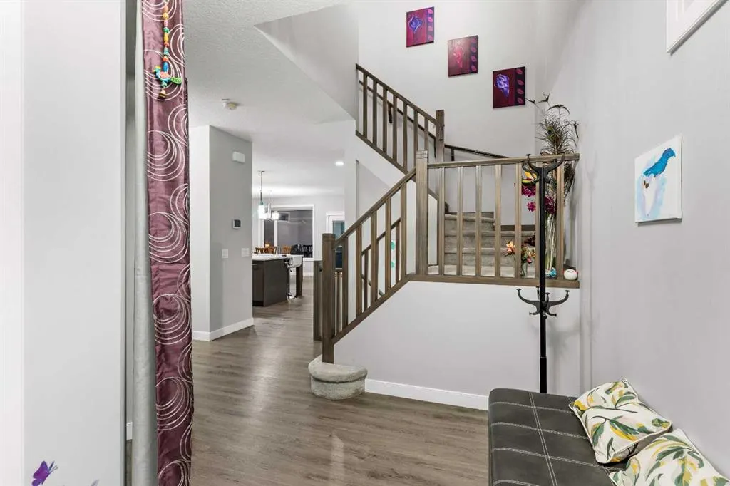 562 Silverado Boulevard SW