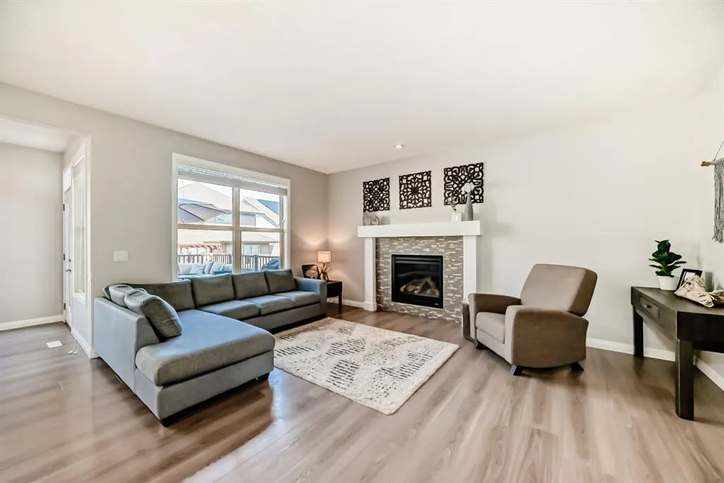 22 Riviera Place