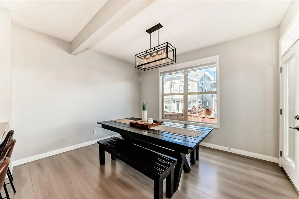 22 Riviera Place