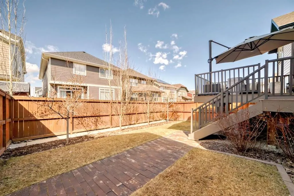 22 Riviera Place