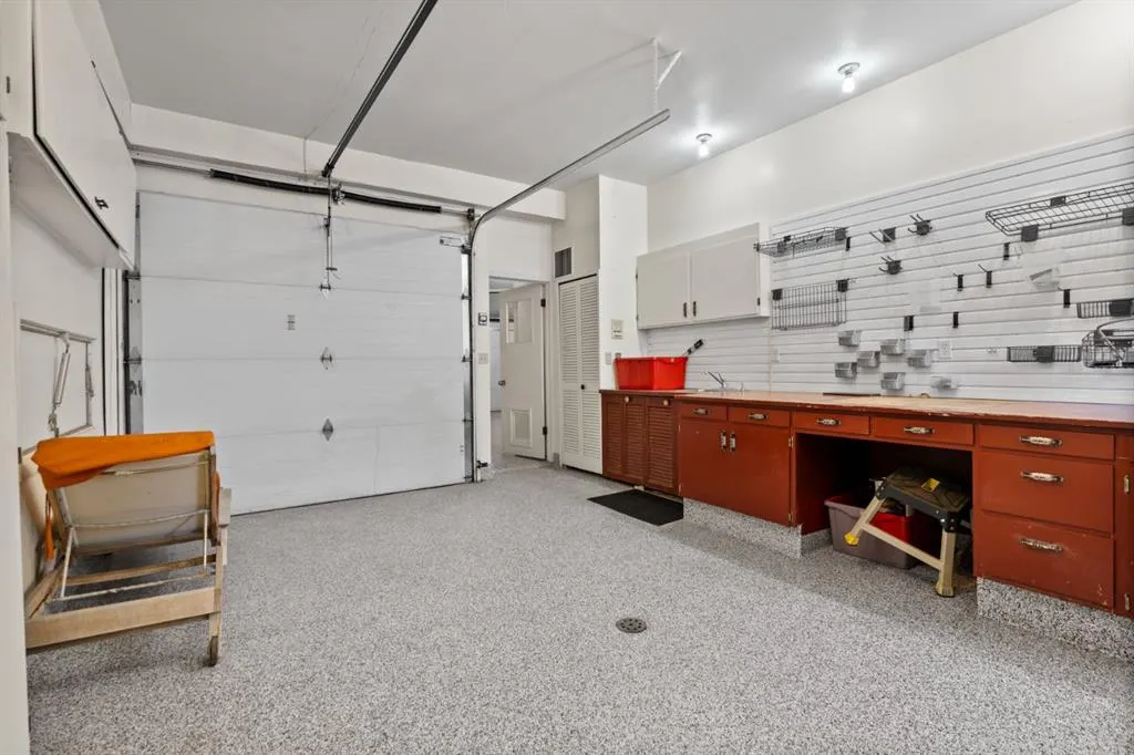 20 Windsor Crescent SW