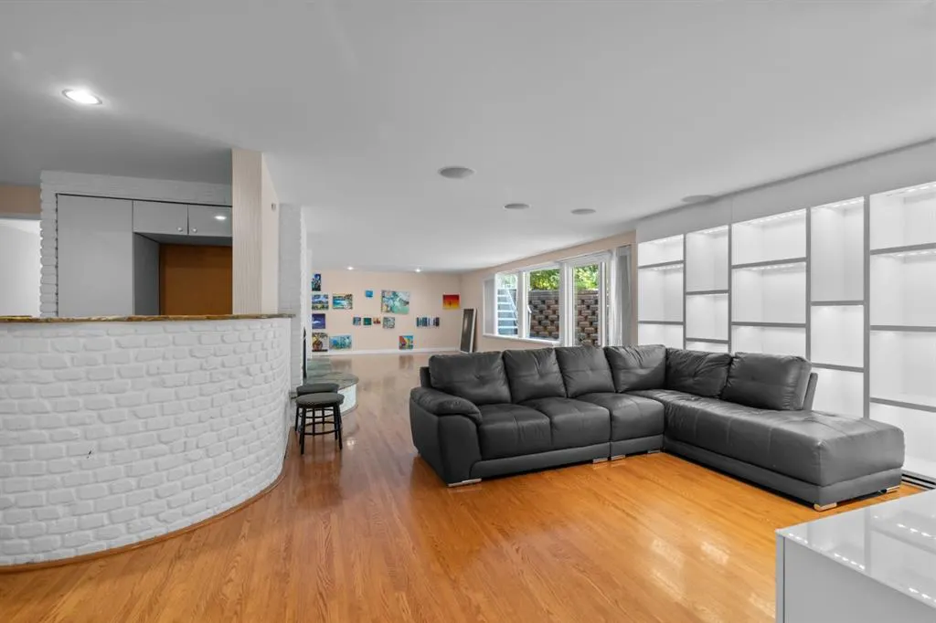 20 Windsor Crescent SW