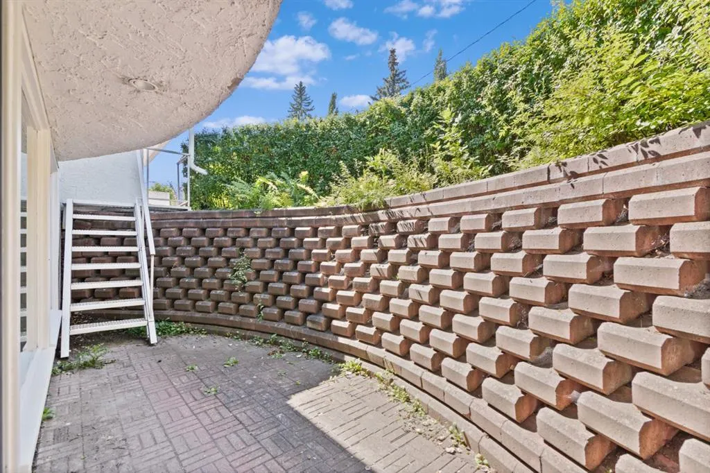 20 Windsor Crescent SW