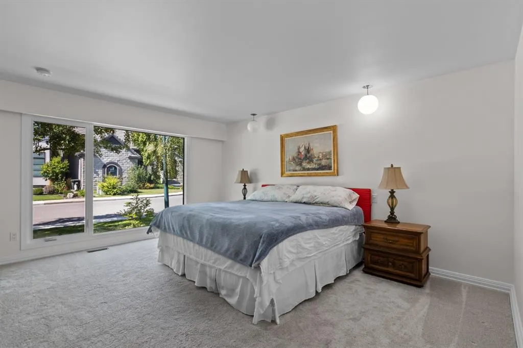 20 Windsor Crescent SW